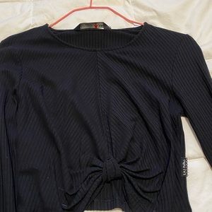 Black long sleeve crop top